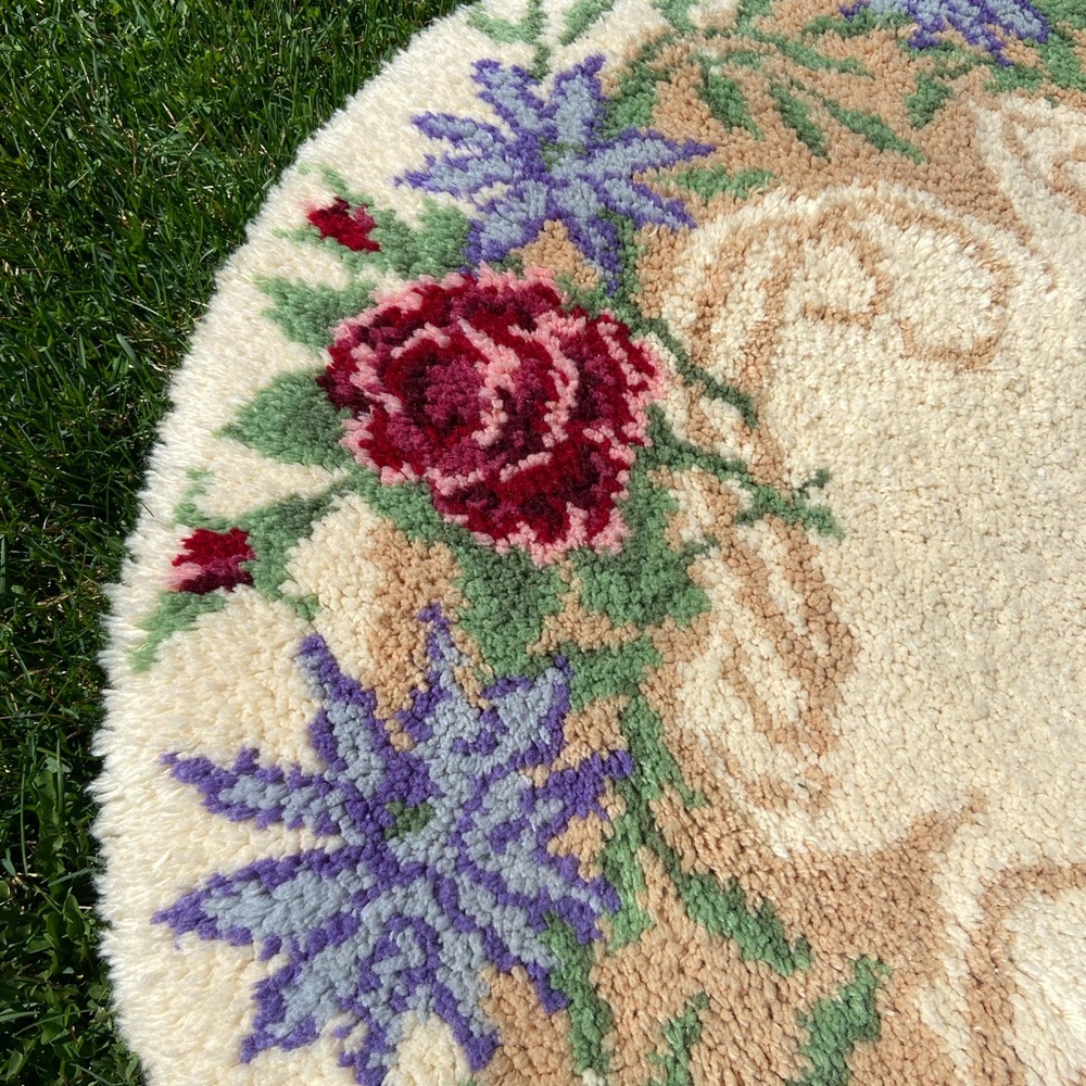 Floral Wool Latch Hook Rug - Picture 2 of 6